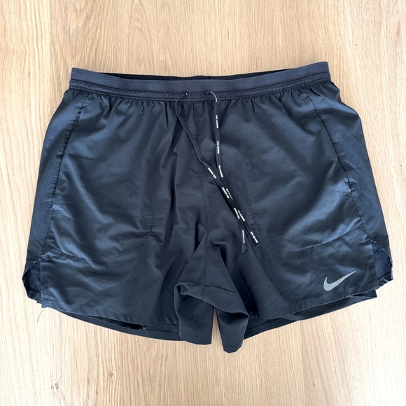Nike 2-in-1 Lined Running Shorts - Picture 1 of 2